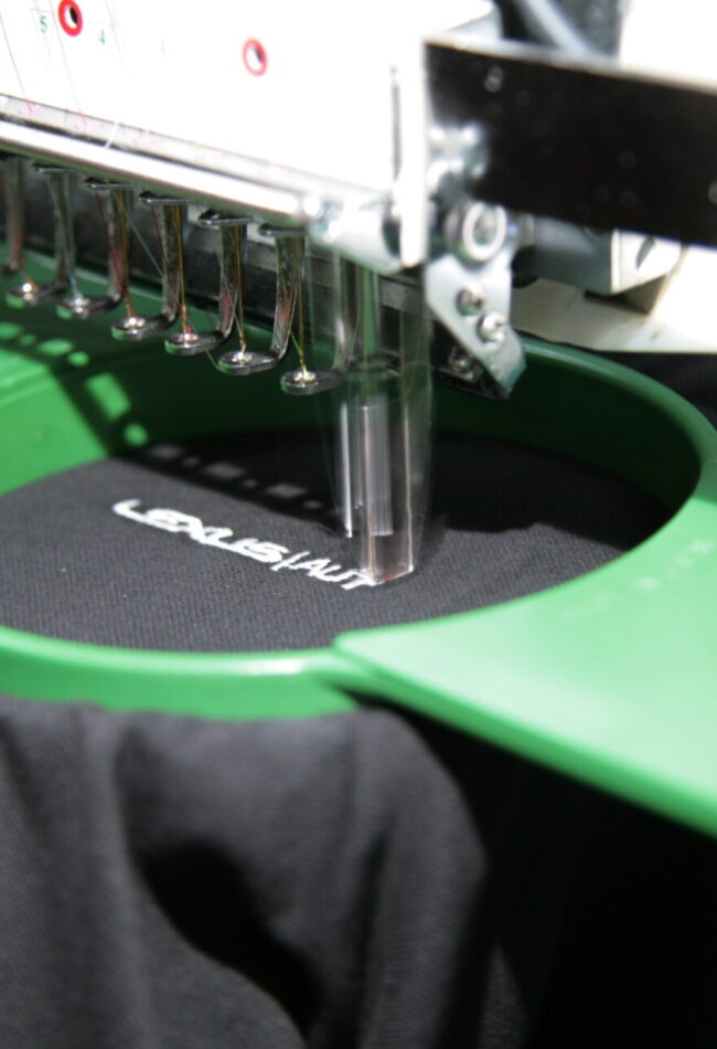 CREATIV DEPOT-DTF Transfers-Digitaldruck-Textilveredelung--Stickerei-Sticken-Osnabrück-Flex-Flock-Hoodies bedrucken-Shirt bedrucken-Siebdruck-Textilien-Arbeitsbekleidung-Werbetechnik-Werbemittel-Georgsmarienhütte